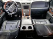 ✅ 2015 Lincoln Navigator • VIN: 5LMJJ3JT7FEJ08762 • Lot: 58622395. Listed on Copart with 176,251 mi. Free auction sales archive from the USA and detailed vehicle history report at DreamBid. Image 8.