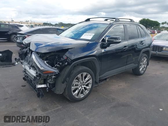 ✅ 2025 Toyota RAV4 XLE Premium • VIN: 2T3C1RFV8SW394699 • Лот: 43343987. Опубликован ранее на IAAI с пробегом 5 122 миль. Бесплатный доступ к архиву аукционных продаж из США и подробный отчёт об истории автомобиля на DreamBid. Изображение 18.