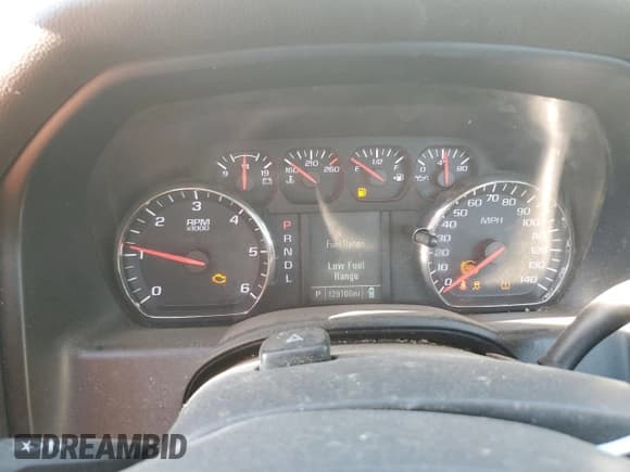 ✅ 2018 Chevrolet Silverado 1500 Work Truck • VIN: 1GCNCNEC4JZ209526 • Lot: 70355045. Wystawiony na Copart z przebiegiem 129 706 mil. Bezpłatny archiwum sprzedaży aukcyjnych z USA i szczegółowy raport historii pojazdu na DreamBid. Zdjęcie 9.