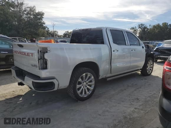 ✅ 2020 Chevrolet Silverado 1500 High Country • VIN: 1GCUYHET1LZ110602 • Lot: 91974715. Listed on Copart with 165,110 mi. Free auction sales archive from the USA and detailed vehicle history report at DreamBid. Image 3.