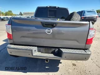 ✅ 2021 Nissan Titan SV • VIN: 1N6AA1ED4MN518766 • Lot: 84835245. Wystawiony na Copart z przebiegiem 128 676 mil. Bezpłatny archiwum sprzedaży aukcyjnych z USA i szczegółowy raport historii pojazdu na DreamBid. Zdjęcie 6.