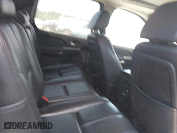 ✅ 2007 Chevrolet Avalanche LTZ • VIN: 3GNEC12J87G309298 • Lot: 42072903. Listed on IAAI with 327,119 mi. Free auction sales archive from the USA and detailed vehicle history report at DreamBid. Image 8.