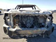 ✅ 2023 GMC Sierra 2500HD SLT • VIN: 1GT49NEY0PF108693 • Lot: 42216545. Wystawiony na Copart z przebiegiem Nie podano. Bezpłatny archiwum sprzedaży aukcyjnych z USA i szczegółowy raport historii pojazdu na DreamBid. Zdjęcie 5.