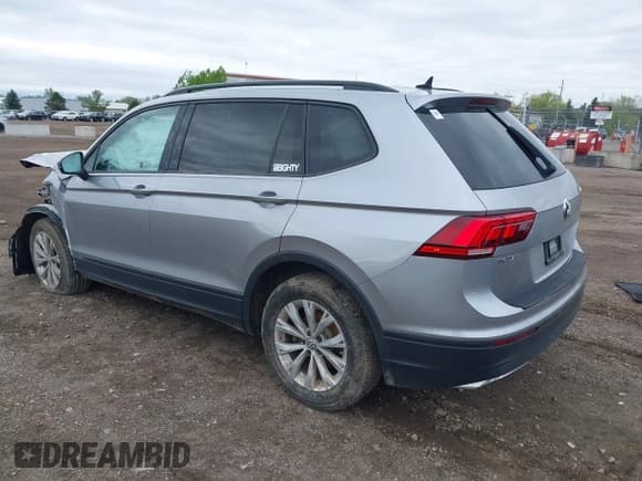 ✅ 2020 Volkswagen Tiguan S • VIN: 3VV1B7AX5LM111990 • Lot: 42206779. Listed on IAAI with 73,616 mi. Free auction sales archive from the USA and detailed vehicle history report at DreamBid. Image 3.