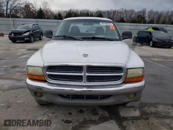 ✅ 2001 Dodge Dakota Sport • VIN: 1B7GG22N21S308680 • Lot: 89199535. Wystawiony na Copart z przebiegiem 246 337 mil. Bezpłatny archiwum sprzedaży aukcyjnych z USA i szczegółowy raport historii pojazdu na DreamBid. Zdjęcie 5.