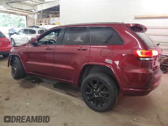 ✅ 2018 Jeep Grand Cherokee Laredo E • VIN: 1C4RJFAG6JC303030 • Lot: 71963755. Wystawiony na Copart z przebiegiem 70 098 mil. Bezpłatny archiwum sprzedaży aukcyjnych z USA i szczegółowy raport historii pojazdu na DreamBid. Zdjęcie 2.