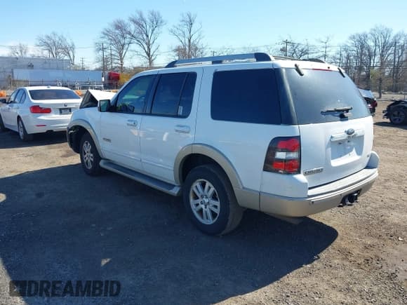 ✅ 2006 Ford Explorer Eddie Bauer • VIN: 1FMEU64E56UA48934 • Lot: 41807718. Listed on IAAI with 114,928 mi. Free auction sales archive from the USA and detailed vehicle history report at DreamBid. Image 3.