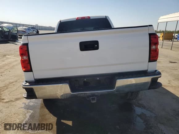 ✅ 2017 Chevrolet Silverado 1500 LS • VIN: 3GCUKNECXHG462259 • Лот: 74264144. Опубликован ранее на Copart с пробегом 102 532 миль. Бесплатный доступ к архиву аукционных продаж из США и подробный отчёт об истории автомобиля на DreamBid. Изображение 6.