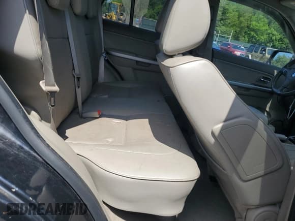 ✅ 2009 Suzuki Grand Vitara • VIN: JS3TD047994100405 • Lot: 62215355. Wystawiony na Copart z przebiegiem 127 756 mil. Bezpłatny archiwum sprzedaży aukcyjnych z USA i szczegółowy raport historii pojazdu na DreamBid. Zdjęcie 11.