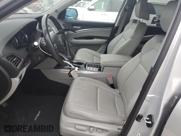 ✅ 2015 Acura MDX Technology • VIN: 5FRYD3H44FB001323 • Lot: 70213775. Listed on Copart with 130,269 mi. Free auction sales archive from the USA and detailed vehicle history report at DreamBid. Image 7.
