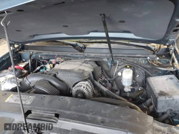 2008 Chevrolet Tahoe 2LT z VIN 1GNFC13J68R275771, wystawiony jako IAAI lot #41943109 z przebiegiem 170 550 mil mil oraz . Historia ofert i sprzedaży dostępna na DreamBid. Obrazek 10.