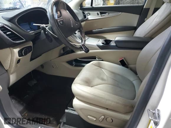 ✅ 2016 Lincoln MKX Reserve • VIN: 2LMPJ8LR3GBL49909 • Lot: 90321165. Listed on Copart with 91,418 mi. Free auction sales archive from the USA and detailed vehicle history report at DreamBid. Image 7.