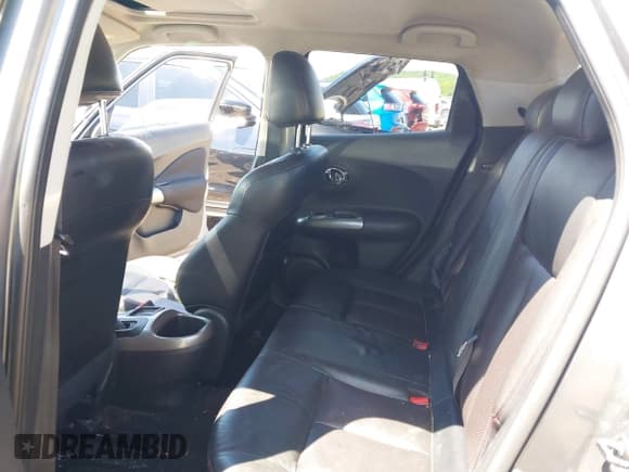 ✅ 2011 Nissan Juke SV • VIN: JN8AF5MR6BT015892 • Лот: 42151390. Опубликован ранее на IAAI с пробегом 179 562 миль. Бесплатный доступ к архиву аукционных продаж из США и подробный отчёт об истории автомобиля на DreamBid. Изображение 8.