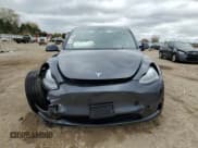 ✅ 2025 Tesla Model Y Performance • VIN: 7SAYGDEF9SA359774 • Lot: 89680715. Wystawiony na Copart z przebiegiem 11 008 mil. Bezpłatny archiwum sprzedaży aukcyjnych z USA i szczegółowy raport historii pojazdu na DreamBid. Zdjęcie 5.