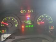 ✅ 2011 Ford Econoline Cargo Commercial • VIN: 1FTNE1EW5BDA94253 • Лот: 55234905. Опубликован ранее на Copart с пробегом 83 277 миль. Бесплатный доступ к архиву аукционных продаж из США и подробный отчёт об истории автомобиля на DreamBid. Изображение 9.