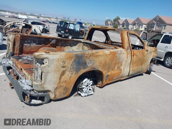 ✅ 2021 Chevrolet Silverado 1500 RST • VIN: 1GCUYEEL4MZ214338 • Лот: 39752554. Опубликован ранее на IAAI с пробегом Не указан. Бесплатный доступ к архиву аукционных продаж из США и подробный отчёт об истории автомобиля на DreamBid. Изображение 4.