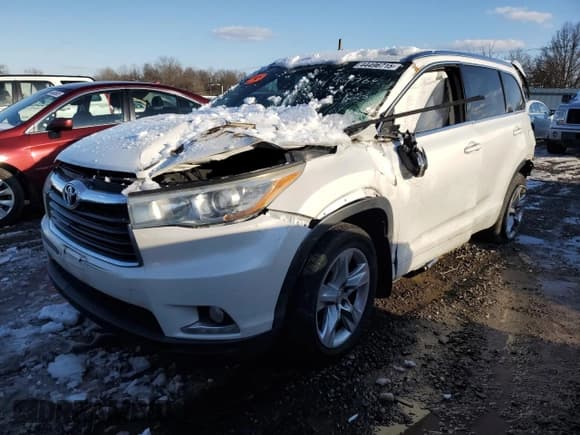 ✅ 2015 Toyota Highlander Limited • VIN: 5TDDKRFH5FS126678 • Lot: 46115755. Wystawiony na Copart z przebiegiem Nie podano. Bezpłatny archiwum sprzedaży aukcyjnych z USA i szczegółowy raport historii pojazdu na DreamBid. Zdjęcie 1.