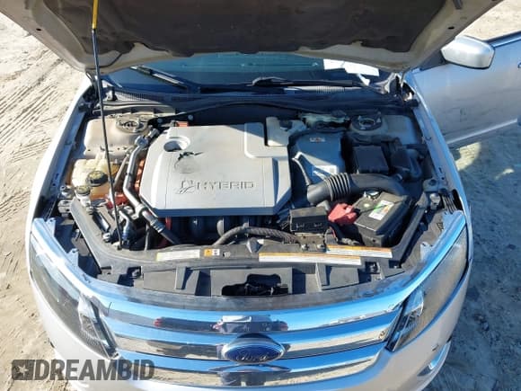 ✅ 2010 Ford Fusion Hybrid • VIN: 3FADP0L38AR166857 • Lot: 43596875. Listed on IAAI with 105,335 mi. Free auction sales archive from the USA and detailed vehicle history report at DreamBid. Image 10.