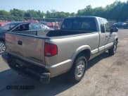 ✅ 2001 Chevrolet S-10 LS • VIN: 1GCDT19W218124165 • Лот: 42415605. Опубликован ранее на IAAI с пробегом 248 201 миль. Бесплатный доступ к архиву аукционных продаж из США и подробный отчёт об истории автомобиля на DreamBid. Изображение 4.