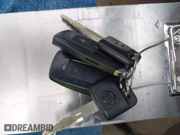 2016 Nissan Frontier SV with VIN 1N6AD0EV0GN723676, listed as a IAAI auction lot 43140977 with 172,550 mi miles and . Bid and sale history available at DreamBid. Image 11.