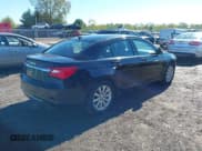✅ 2014 Chrysler 200 Touring • VIN: 1C3CCBBG8EN119617 • Lot: 43492912. Wystawiony na IAAI z przebiegiem 144 597 mil. Bezpłatny archiwum sprzedaży aukcyjnych z USA i szczegółowy raport historii pojazdu na DreamBid. Zdjęcie 4.