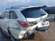 ✅ 2015 Toyota Highlander Limited Platinum • VIN: 5TDYKRFH7FS111360 • Lot: 43515874. Listed on IAAI with 112,771 mi. Free auction sales archive from the USA and detailed vehicle history report at DreamBid. Image 6.