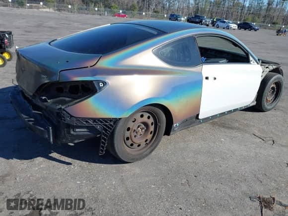 2010 Hyundai Genesis Coupe Premium с VIN KMHHT6KD3AU026532, выставлен на аукционе IAAI как лот 41603888 с пробегом Не указан миль и . История ставок и продаж доступна на DreamBid. Изображение 4.