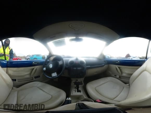 ✅ 2008 Volkswagen Beetle SE • VIN: 3VWRF31Y18M417788 • Лот: 43661041. Опубликован ранее на IAAI с пробегом 137 155 миль. Бесплатный доступ к архиву аукционных продаж из США и подробный отчёт об истории автомобиля на DreamBid. Изображение 18.