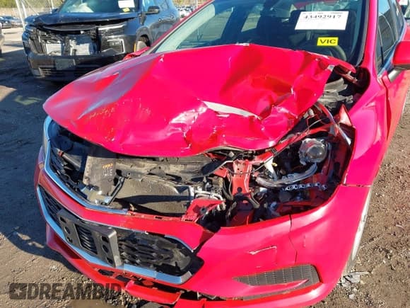 ✅ 2018 Chevrolet Cruze LT • VIN: 1G1BE5SM0J7162574 • Lot: 43492917. Listed on IAAI with 115,431 mi. Free auction sales archive from the USA and detailed vehicle history report at DreamBid. Image 6.