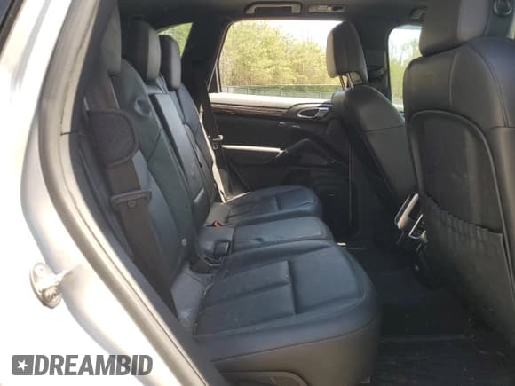 ✅ 2014 Porsche Cayenne S • VIN: WP1AB2A21ELA56799 • Lot: 52091725. Listed on Copart with 192,127 mi. Free auction sales archive from the USA and detailed vehicle history report at DreamBid. Image 11.