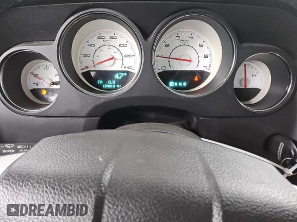 ✅ 2012 Dodge Challenger SXT • VIN: 2C3CDYAG9CH257836 • Lot: 41896165. Wystawiony na Copart z przebiegiem 124 813 mil. Bezpłatny archiwum sprzedaży aukcyjnych z USA i szczegółowy raport historii pojazdu na DreamBid. Zdjęcie 9.