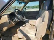 ✅ 2002 Chevrolet S-10 LS • VIN: 1GCCS19W328207975 • Лот: 69282874. Опубликован ранее на Copart с пробегом 119 230 миль. Бесплатный доступ к архиву аукционных продаж из США и подробный отчёт об истории автомобиля на DreamBid. Изображение 7.