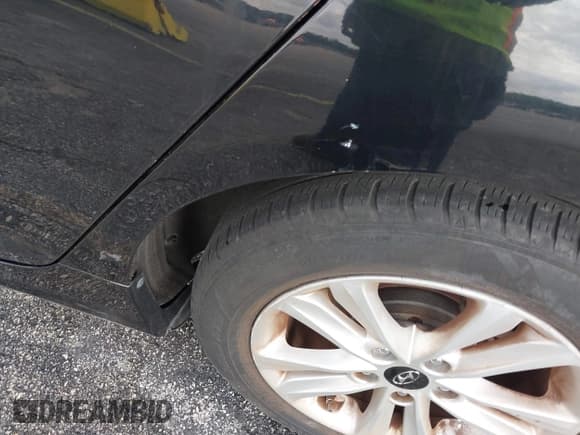 ✅ 2013 Hyundai Sonata GLS • VIN: 5NPEB4AC8DH659288 • Lot: 43035667. Listed on IAAI with 133,726 mi. Free auction sales archive from the USA and detailed vehicle history report at DreamBid. Image 16.