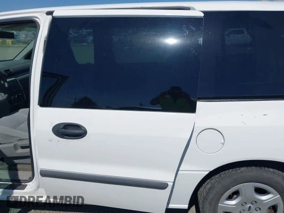 ✅ 2005 Ford Freestar Cargo • VIN: 2FTZA546X5BA21962 • Lot: 42619010. Wystawiony na IAAI z przebiegiem 68 328 mil. Bezpłatny archiwum sprzedaży aukcyjnych z USA i szczegółowy raport historii pojazdu na DreamBid. Zdjęcie 6.