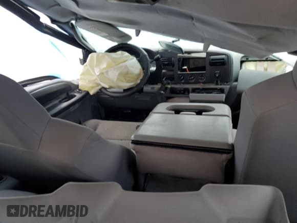 ✅ 2006 Ford F-250 XL • VIN: 1FTSW21P26EC13204 • Lot: 92414145. Listed on Copart with Not provided. Free auction sales archive from the USA and detailed vehicle history report at DreamBid. Image 8.