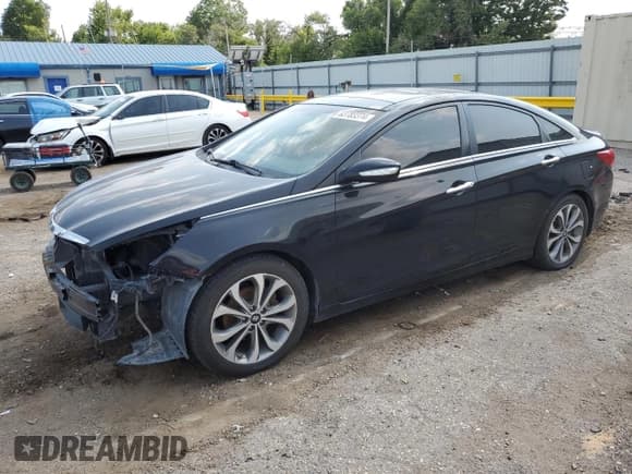 ✅ 2013 Hyundai Sonata SE • VIN: 5NPEC4ABXDH628516 • Lot: 63783374. Wystawiony na Copart z przebiegiem 260 016 mil. Bezpłatny archiwum sprzedaży aukcyjnych z USA i szczegółowy raport historii pojazdu na DreamBid. Zdjęcie 1.