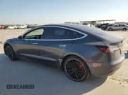 ✅ 2020 Tesla Model 3 Performance • VIN: 5YJ3E1EC3LF641009 • Lot: 51033205. Wystawiony na Copart z przebiegiem 118 245 mil. Bezpłatny archiwum sprzedaży aukcyjnych z USA i szczegółowy raport historii pojazdu na DreamBid. Zdjęcie 2.