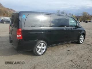 ✅ 2018 Mercedes-Benz Metris Passenger • VIN: WD4PG2EE9J3461892 • Lot: 91496565. Wystawiony na Copart z przebiegiem 141 066 mil. Bezpłatny archiwum sprzedaży aukcyjnych z USA i szczegółowy raport historii pojazdu na DreamBid. Zdjęcie 3.