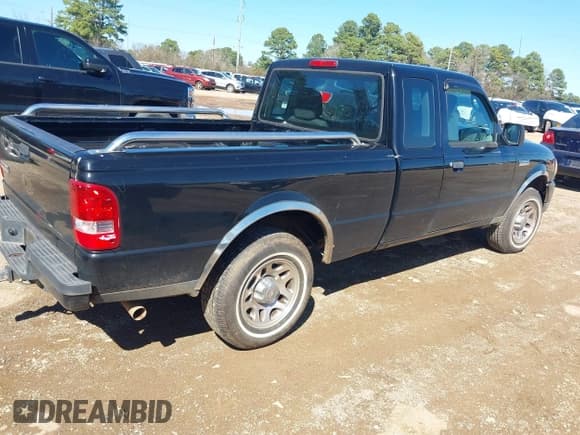 ✅ 2011 Ford Ranger XLT • VIN: 1FTKR4EE8BPA08299 • Lot: 41743164. Listed on IAAI with 174,532 mi. Free auction sales archive from the USA and detailed vehicle history report at DreamBid. Image 4.
