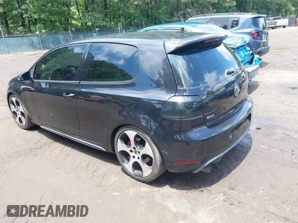 ✅ 2010 Volkswagen Golf GTI • VIN: WVWEV7AJ7AW178851 • Lot: 42534573. Listed on IAAI with 141,542 mi. Free auction sales archive from the USA and detailed vehicle history report at DreamBid. Image 3.