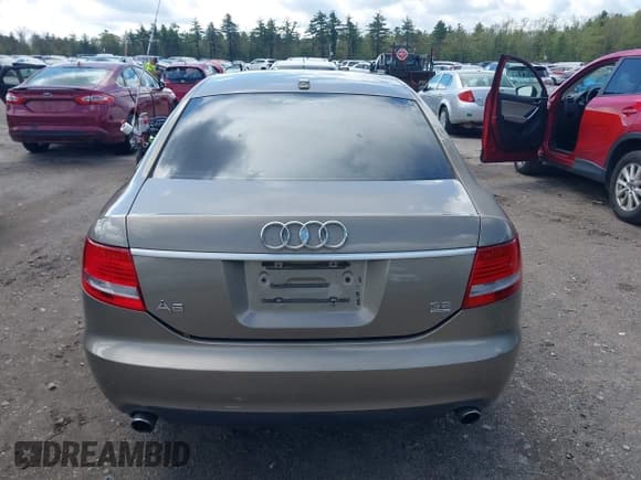 ✅ 2005 Audi A6 • VIN: WAUDG74F35N069650 • Лот: 42208869. Опубликован ранее на IAAI с пробегом 192 867 миль. Бесплатный доступ к архиву аукционных продаж из США и подробный отчёт об истории автомобиля на DreamBid. Изображение 15.