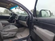 ✅ 2010 Toyota Tundra • VIN: 5TFRM5F15AX003218 • Lot: 43840743. Wystawiony na IAAI z przebiegiem 232 392 mil. Bezpłatny archiwum sprzedaży aukcyjnych z USA i szczegółowy raport historii pojazdu na DreamBid. Zdjęcie 5.