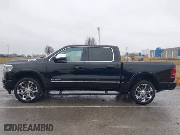 2024 Ram 1500 Limited с VIN 1C6SRFHTXRN155145, выставлен на аукционе IAAI как лот 41462229 с пробегом 26 765 миль миль и . История ставок и продаж доступна на DreamBid. Изображение 15.