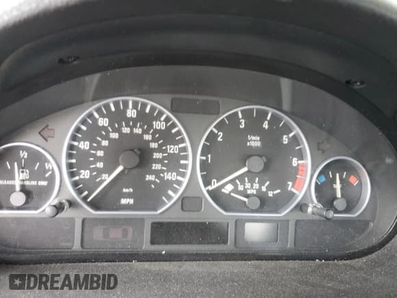 ✅ 2002 BMW 3 Series 330i • VIN: WBAEV53442KM15930 • Lot: 62294025. Listed on Copart with Not provided. Free auction sales archive from the USA and detailed vehicle history report at DreamBid. Image 9.