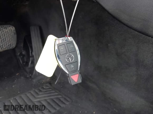 ✅ 2015 Mercedes-Benz C 300 Luxury • VIN: 55SWF4KB8FU005678 • Lot: 43317698. Listed on IAAI with 101,799 mi. Free auction sales archive from the USA and detailed vehicle history report at DreamBid. Image 11.