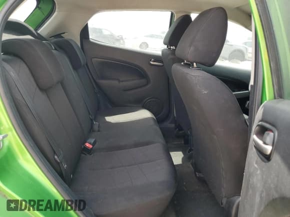 ✅ 2011 Mazda 2 Sport • VIN: JM1DE1HY9B0120482 • Lot: 69842585. Wystawiony na Copart z przebiegiem 148 913 mil. Bezpłatny archiwum sprzedaży aukcyjnych z USA i szczegółowy raport historii pojazdu na DreamBid. Zdjęcie 11.