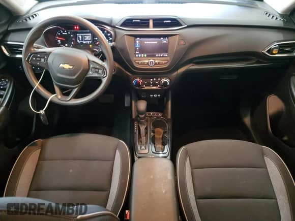 2023 Chevrolet TrailBlazer LT с VIN KL79MPSL6PB209461, выставлен на аукционе Copart как лот 70360855 с пробегом 17 280 миль миль и Списание • Salvage title. История ставок и продаж доступна на DreamBid. Изображение 8.