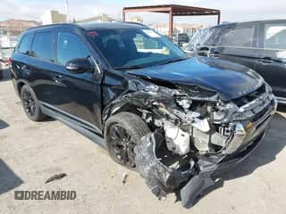 2018 Mitsubishi Outlander SE with VIN JA4AD3A34JZ021640, listed as a IAAI auction lot 42803278 with 157,420 mi miles and . Bid and sale history available at DreamBid. Image 1.