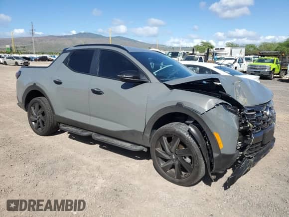 2024 Hyundai Santa Cruz Night Edition с VIN 5NTJCDAF3RH100570, выставлен на аукционе Copart как лот 81579634 с пробегом 6 238 миль миль и Списание • Salvage title. История ставок и продаж доступна на DreamBid. Изображение 4.