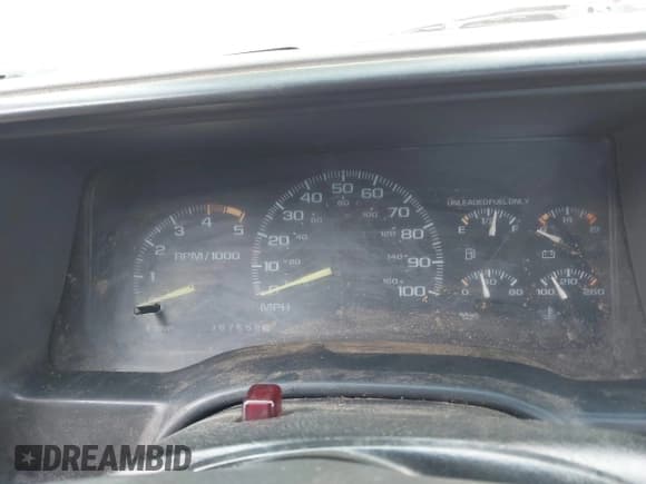 ✅ 1995 GMC Sierra 1500 • VIN: 1GTEC14Z2SZ561990 • Lot: 42359748. Wystawiony na IAAI z przebiegiem 367 569 mil. Bezpłatny archiwum sprzedaży aukcyjnych z USA i szczegółowy raport historii pojazdu na DreamBid. Zdjęcie 7.